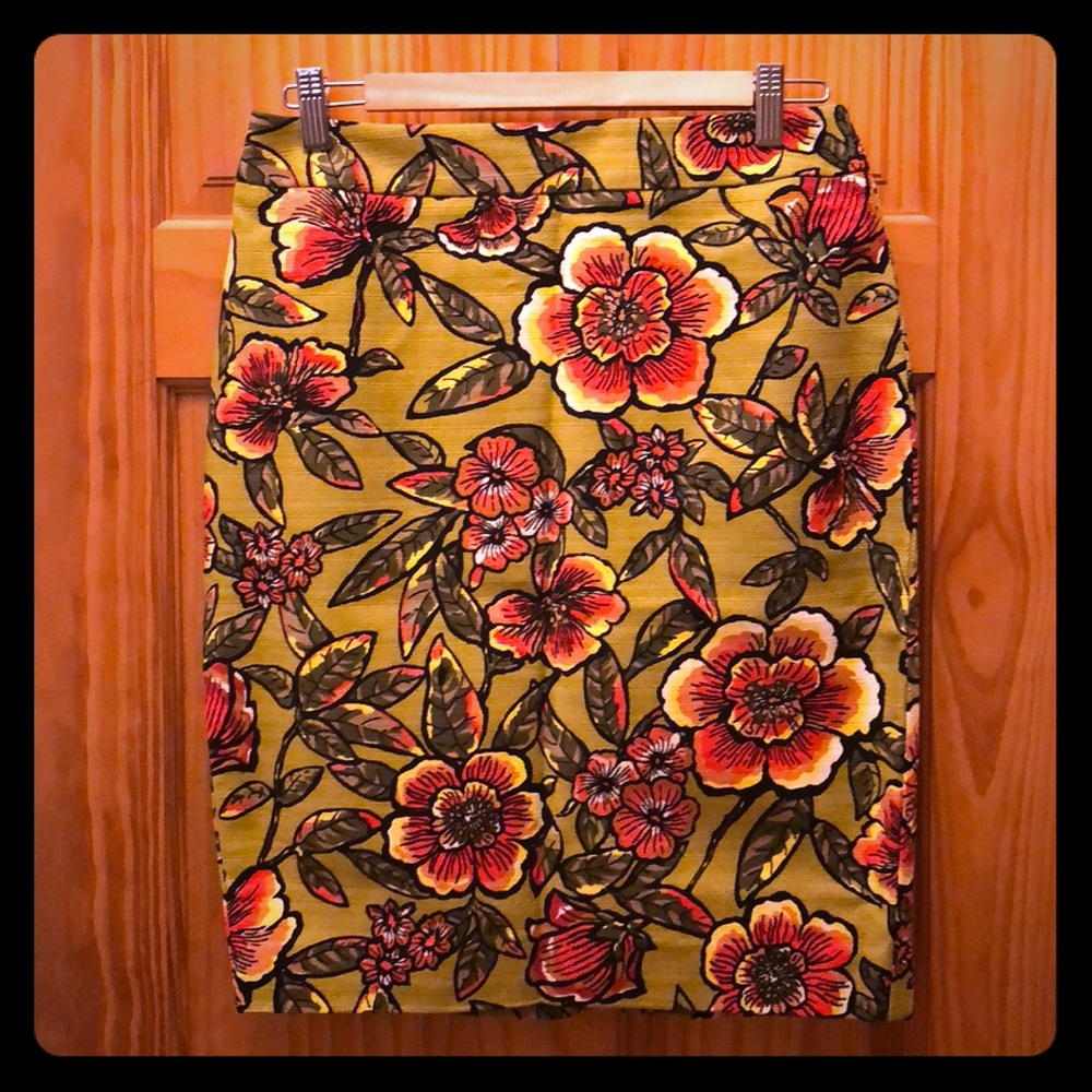Loft pencil skirt sz 6